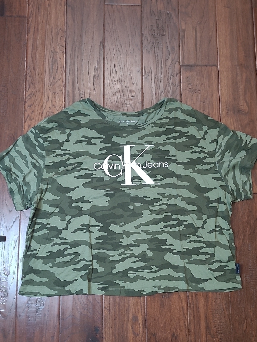 Calvin Klein Jeans Green Camo Logo Tee size 2X